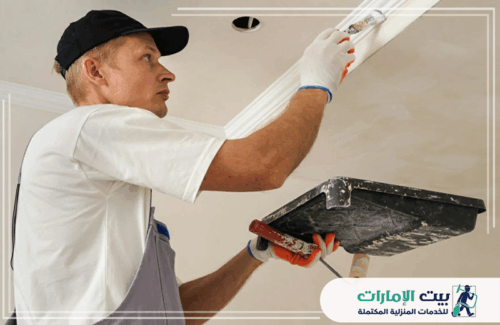 نصائح صباغ دهان في دبي دقة وإتقان في تفاصيل الدهانات والديكورات. فني صباغ في دبي متخصص في طلاء الكورنيش والأسقف. خدمة تركيب ورق جدران وصباغة احترافية لمسة جمالية لمنزلك. تواصل مع بيت الإمارات على 0509783583.