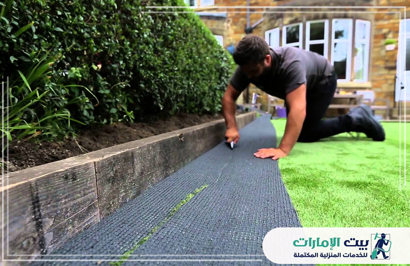 تركيب عشب للجدران بالعين